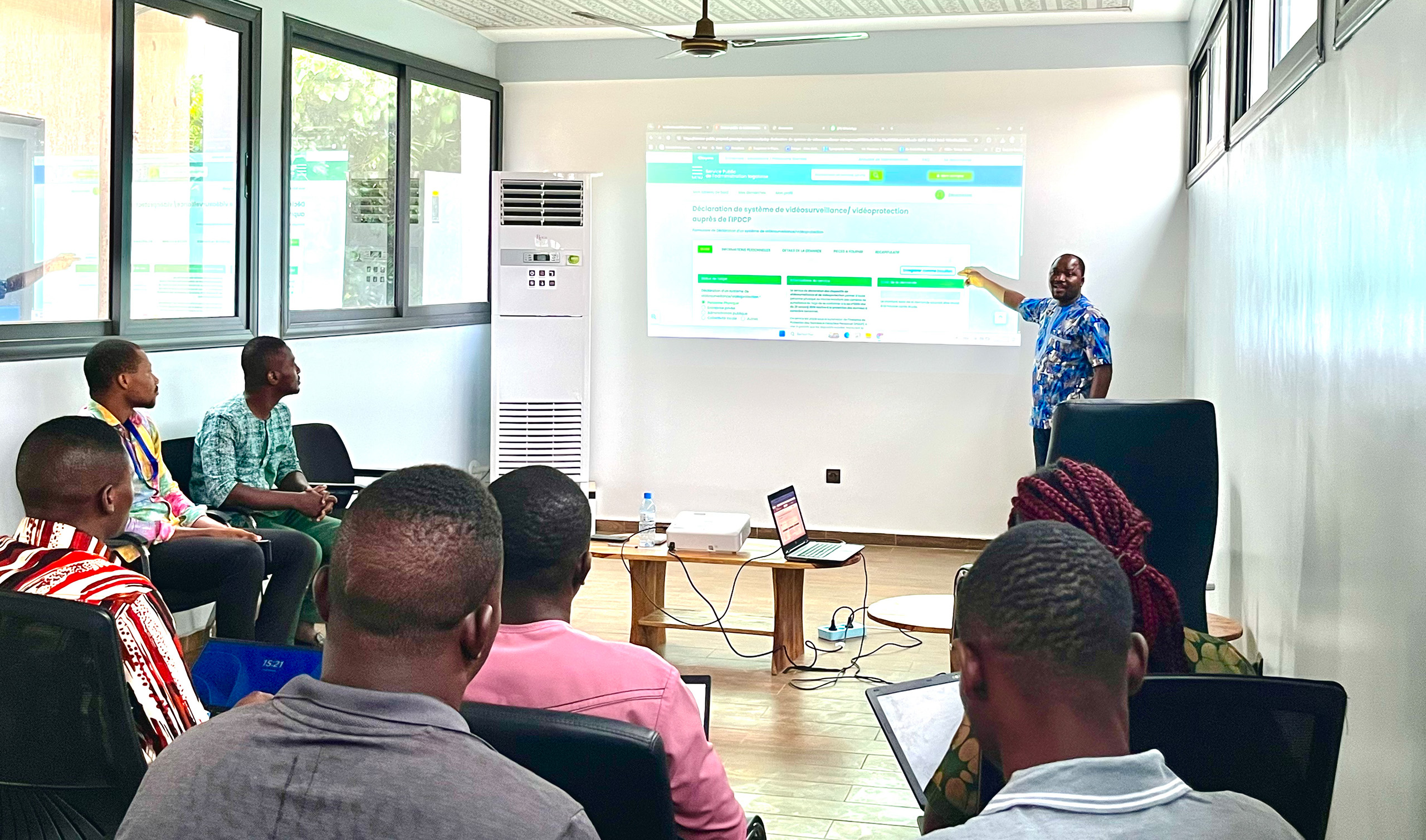 Dématérialisation de la déclaration des dispositifs de vidéosurveillance et de vidéoprotection : l’IPDCP forme ses agents pour le lancement du service en ligne