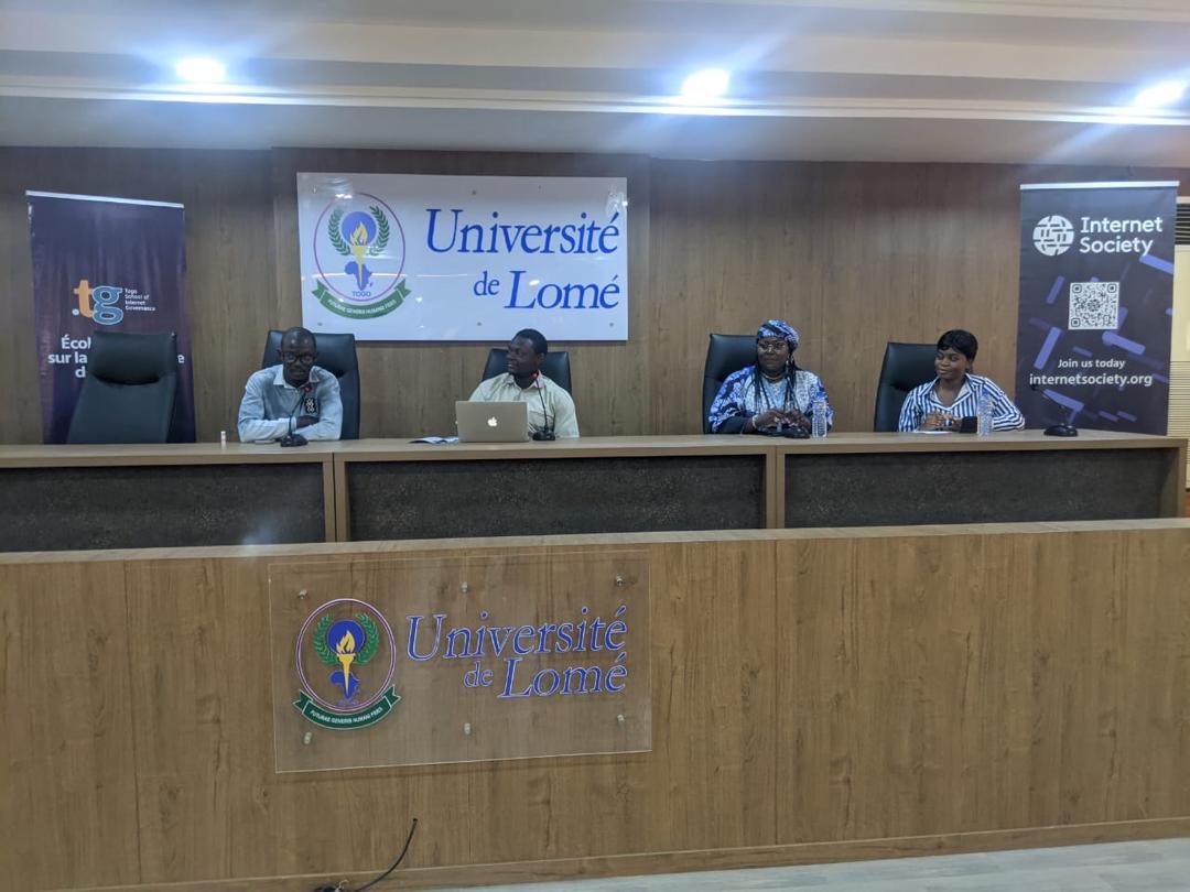 Orientation scolaire et professionnelle à l’Université de Lomé : l’IPDCP sensibilise les nouveaux bacheliers à un Internet sûr et responsable