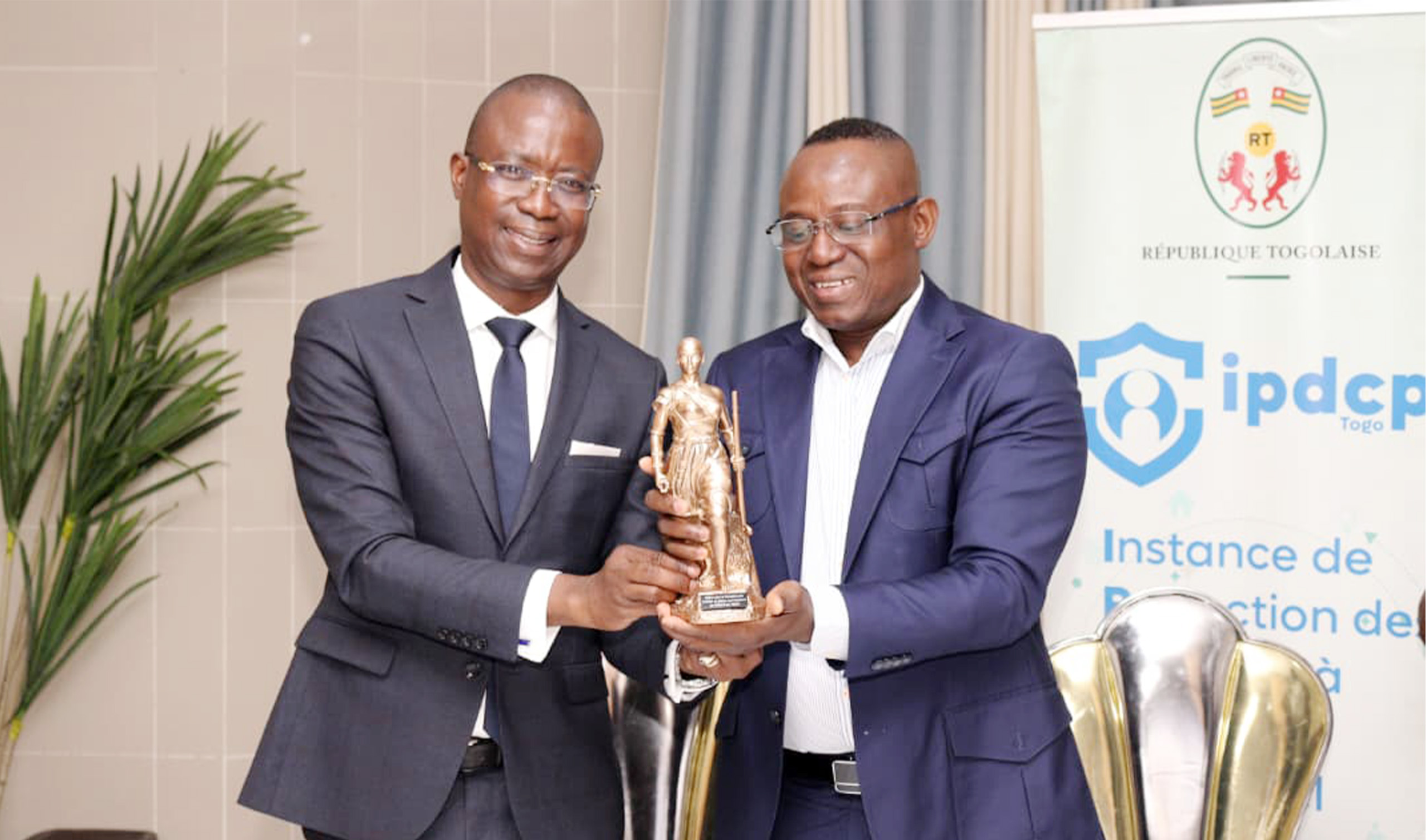 L’Instance de Protection des Données à Caractère Personnel (IPDCP) et l’Autorité de Protection des Données Personnelles du Bénin (APDP) renforcent leur coopération à Lomé
